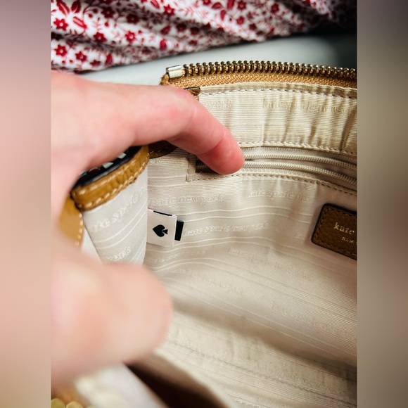 Kate Spade clutch ♠️ - Picture 6 of 9